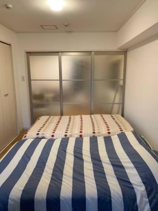 ２ Beds. Comfortable . Dotonbori / Kuromon Market. Osaka Esterno foto